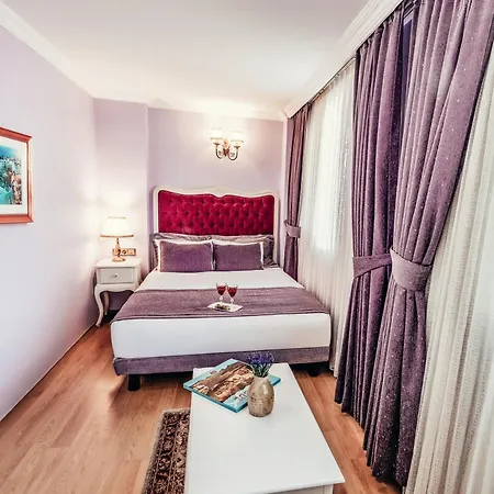 Oda ve Kahvaltı 7 People Large Family Or Friends Group 110mettee Squar İstanbul