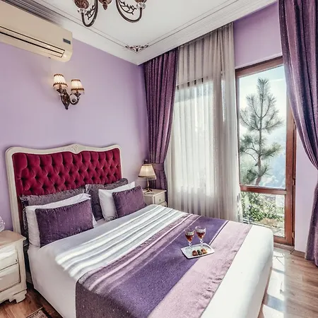 7 People Large Family Or Friends Group 110mettee Squar * İstanbul